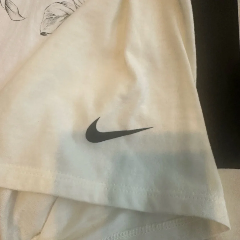 Nike- Raiders Short Sleeve Shirt